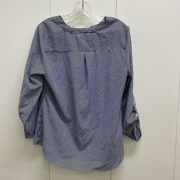 Like New Notations Beautiful 3/4 Sleeve Button Down Blouse - Picture 2 of 3